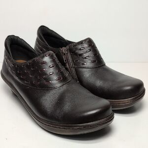 Naot brown leather clogs women's size 8 EU 39